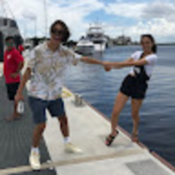 Meet your Posher, Julia - Picture 1 of 1